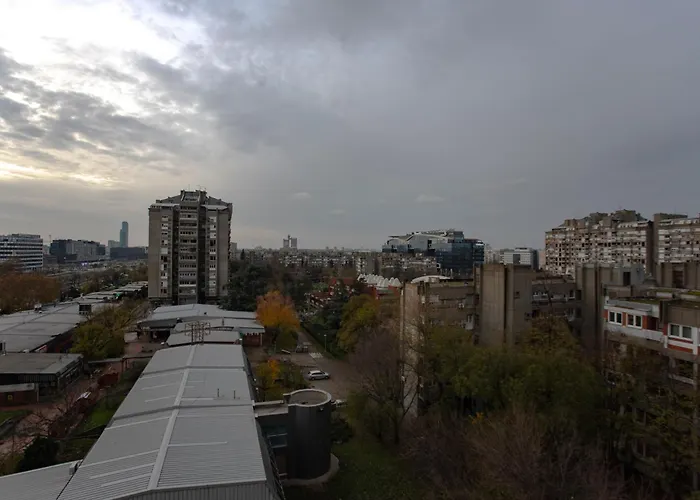 Echo Arena Apartman *