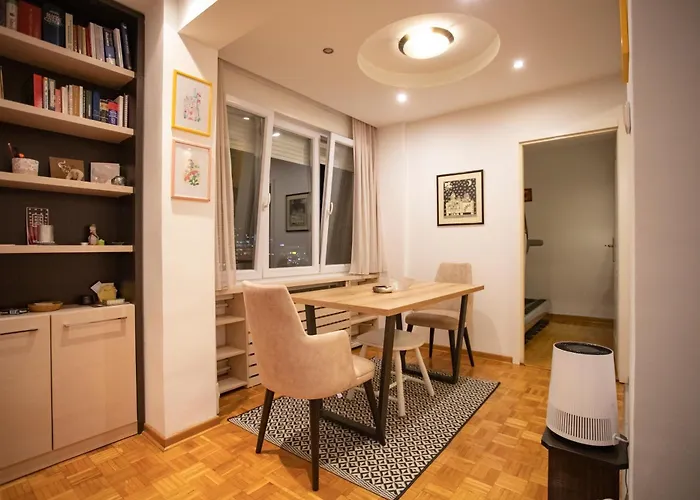 Echo Arena Apartman *